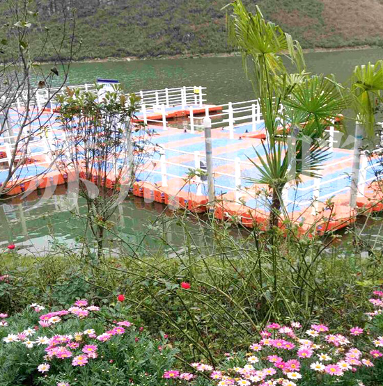 贵州六盘水普安县高铁...